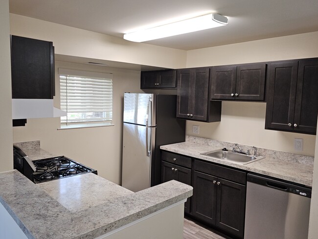 Cocina actualizada - Broadstone at River Oaks Apartamentos