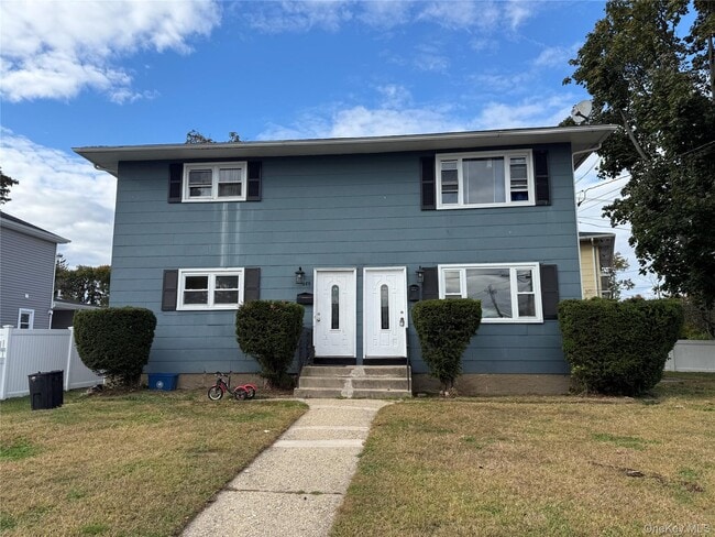 Building Photo - 287-289-289 Stewart Ave