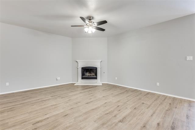 Photo - 507 Basswood Ln