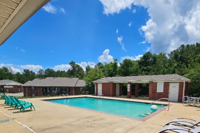 Evangeline Heights Apartments - Evangeline Heights Apartments