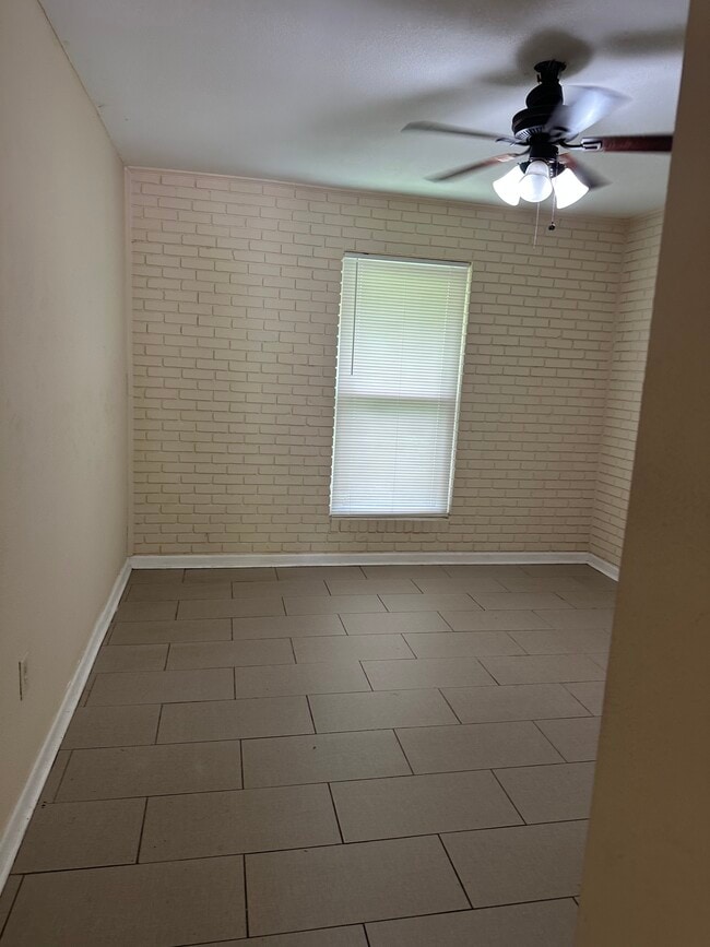 Photo - 636 N 39th St Unit 4
