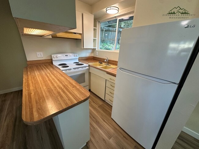 Photo - 525 1/2-52S 1/2 S 71st St Unidad 525 1/2