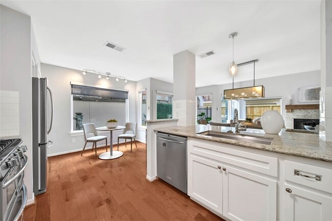 Photo - 1937 Norfolk St