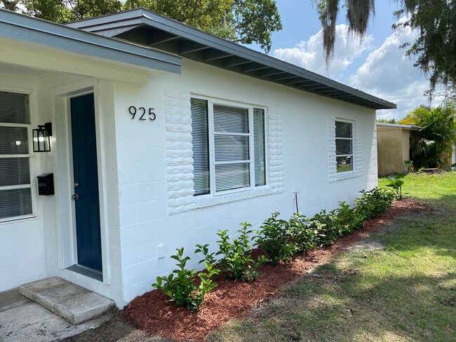 Photo - Renovated 2/1 Fenced in Duplex - Mead Garden/Winter Park