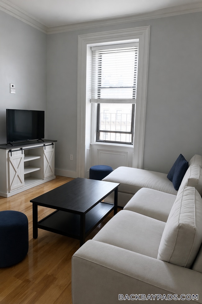 Photo - 113 Beacon St Unit 5F