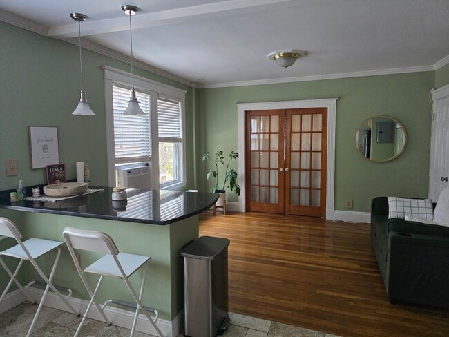 Building Photo - 1455 River St Unit 2R