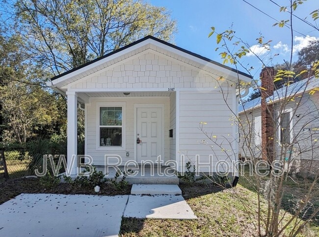 Building Photo - 3167 Franklin St