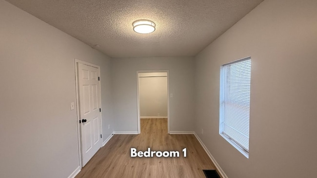 Photo - 907 S Cedar Ave