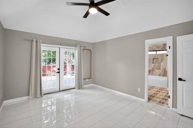 Photo - 505 Oak Ridge Dr