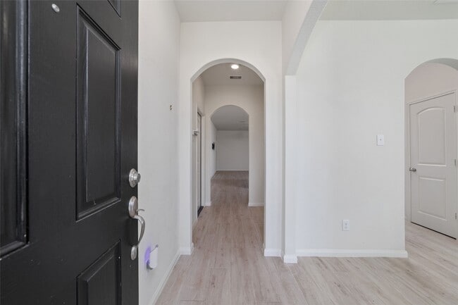 Photo - 3000 Iron Woods Dr