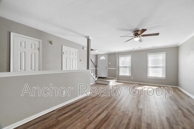 Photo - 229 Mannings Ln