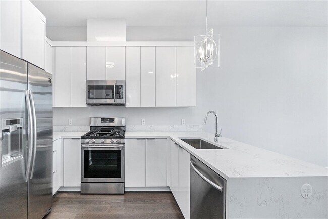 Photo - 119 Peter St Unit 403