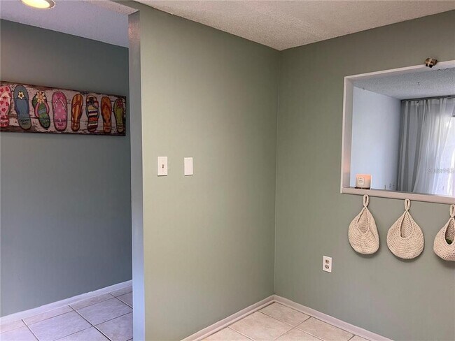 Photo - 1100 E Bay Dr Unidad 35