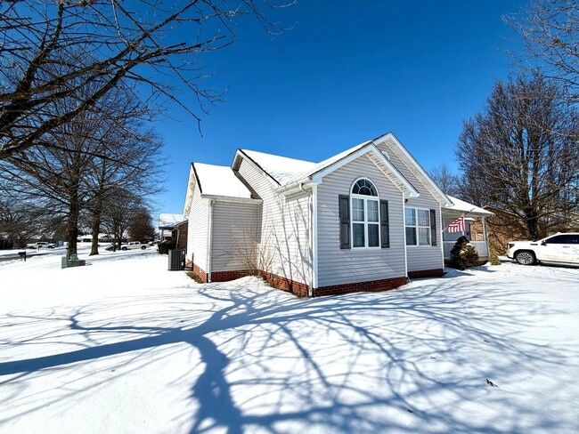 Photo - 100 Fairway Hill