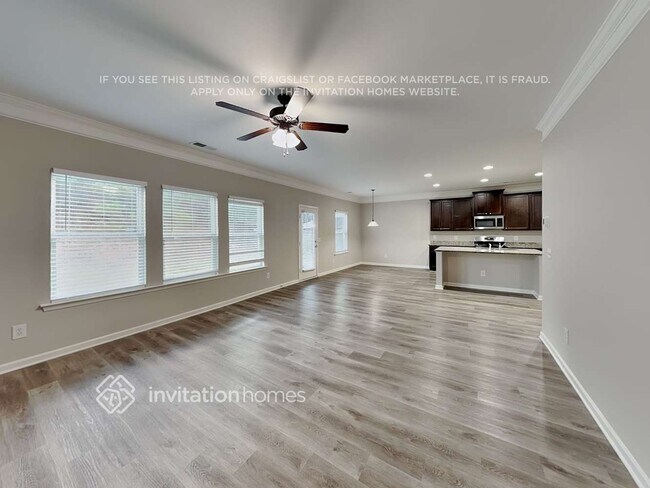 Photo - 548 Boulder Run