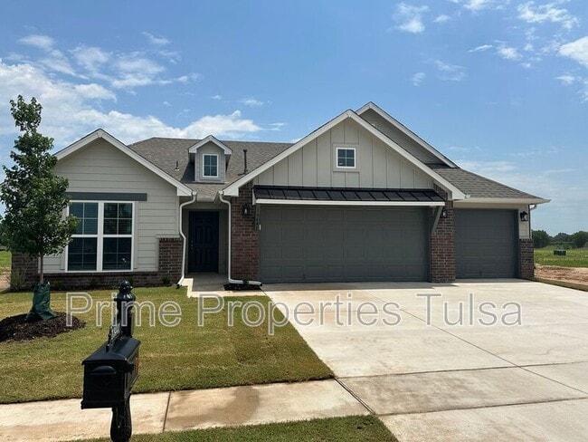 Building Photo - 13441 S 72nd Ct E