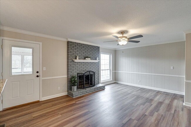 Photo - 8106 Holly Hills Dr House