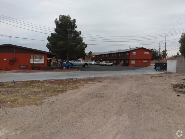 Building Photo - 2951 N Rancho Dr Unit 7 Rental