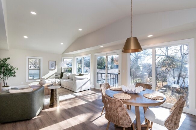 Photo - 7223 University Ave