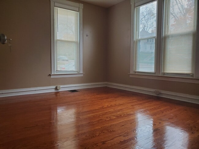 Photo - 801 W Michigan Ave Unit 1