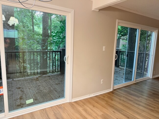 Photo - 313 Heath Dr
