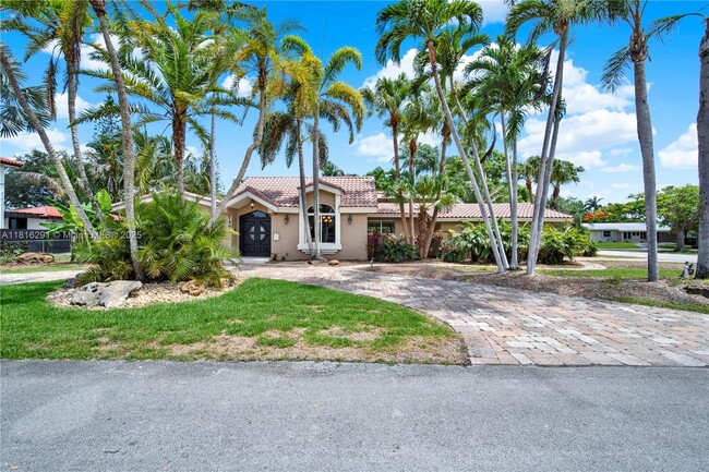 Building Photo - 7405 SW 134th St Rental