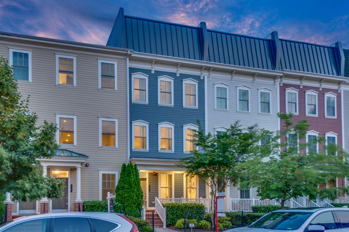 Photo - 727 Annie Rose Ave