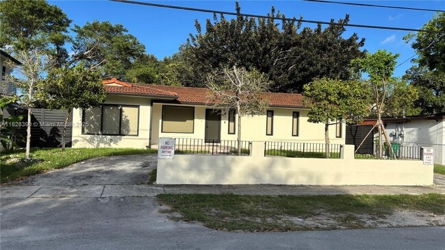 Building Photo - 1023 NW 19th Ave Rental