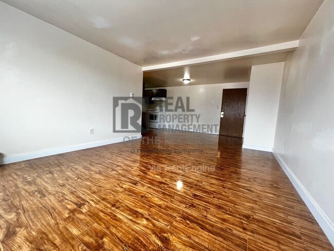 Photo - 1005 Robertson St Unit C2