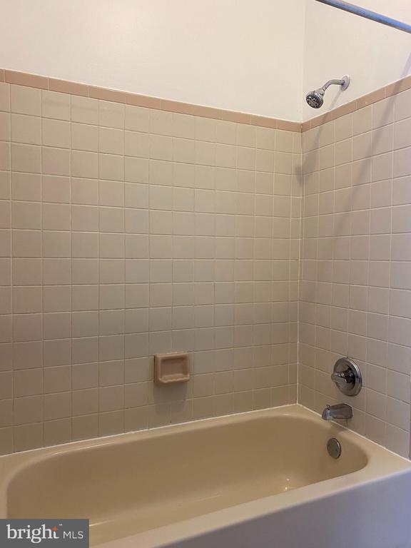 Photo - 1703 W Diamond St Unit 2