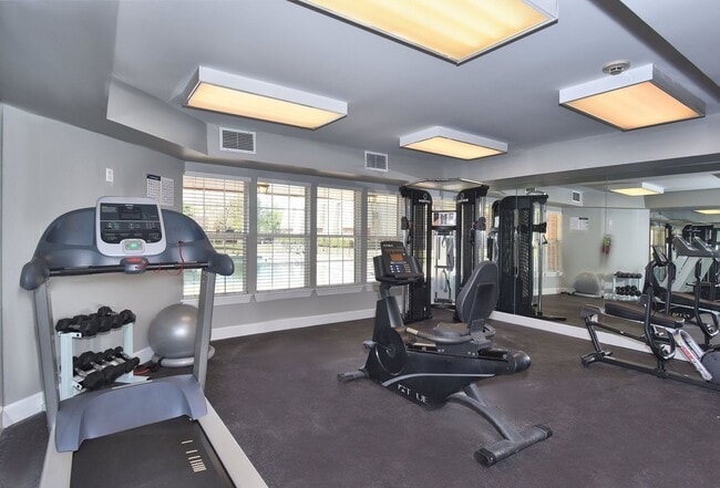 Photo - Heatherstone Apartments