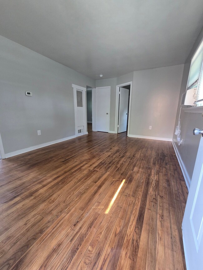 Photo - 5225 Collindale Rd