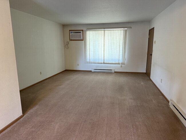 Photo - 460 S Main St Unit 3