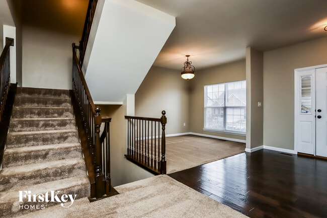 Photo - 700 Phoenix Way