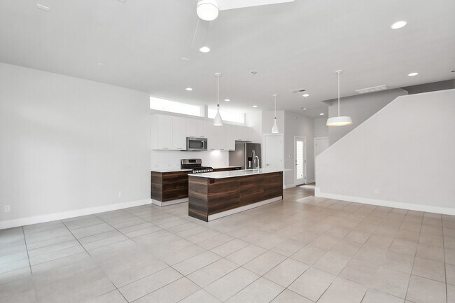 Photo - 4709 Oats St