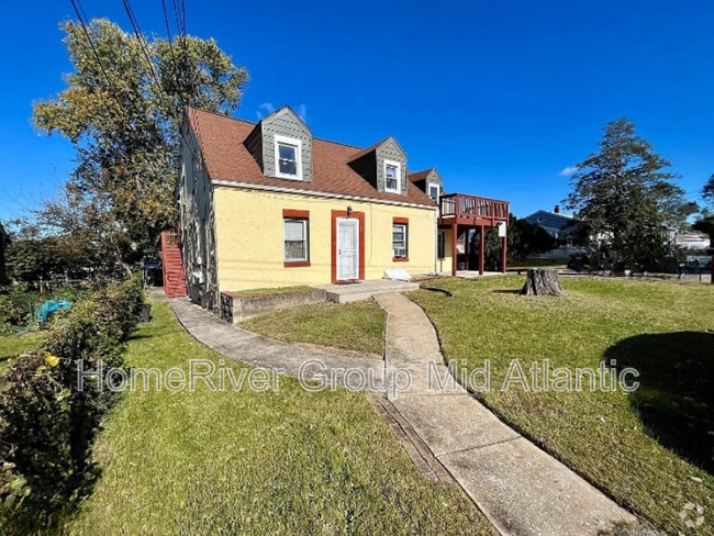 Building Photo - 1208 Daniels Ave Rental