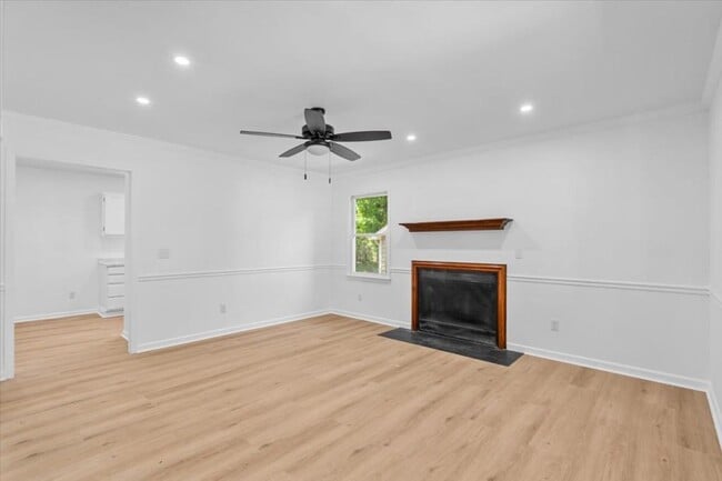 Photo - 120 Arcaro Dr