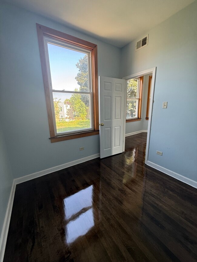 Photo - 546 N Saint Louis Ave Unit 2