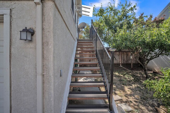 Photo - Trophy Duplex Unit #B