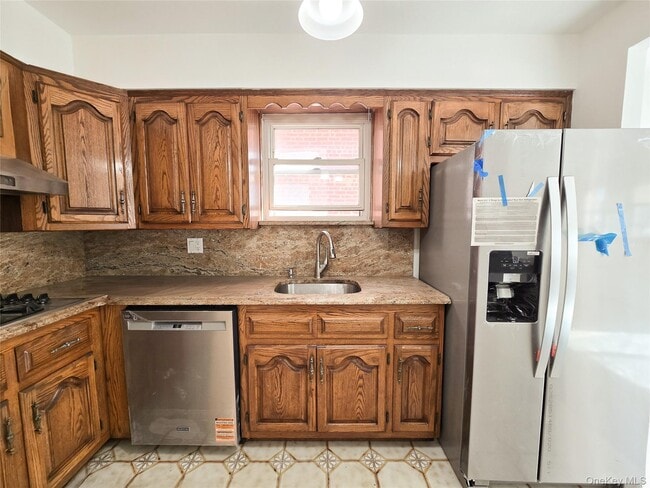 Photo - 59-29-5971 71st St Unidad 2