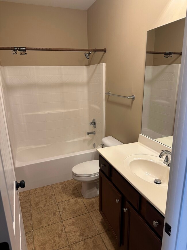 Photo - 141 Singapore Cir