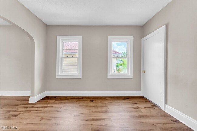 Photo - 2303 Montclair Ave Apartment Unit UP