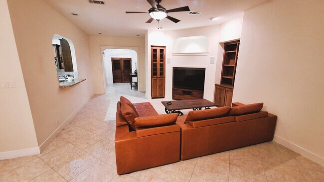 Photo - 130 Squires Dr