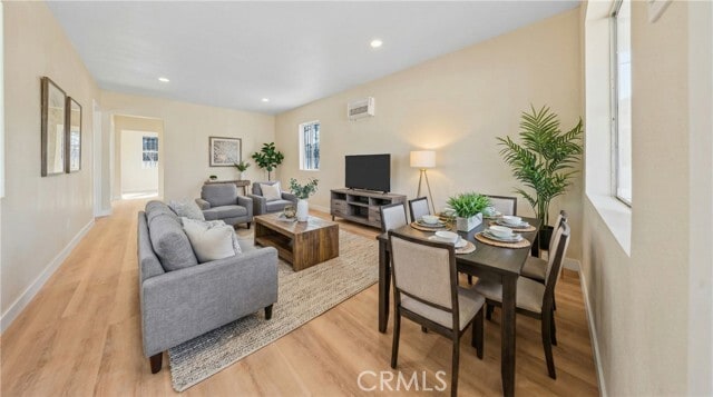 Photo - 122 W 53rd St