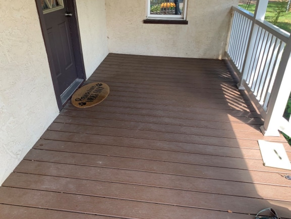 Front Porch - 2439 2nd St Unit B