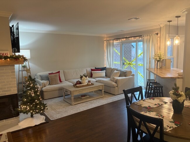 Photo - 7602 Lakeside Village Dr Unit C