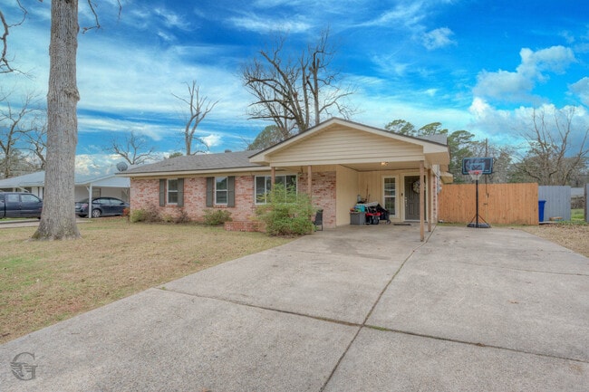 Photo - 9478 Poinsettia Dr