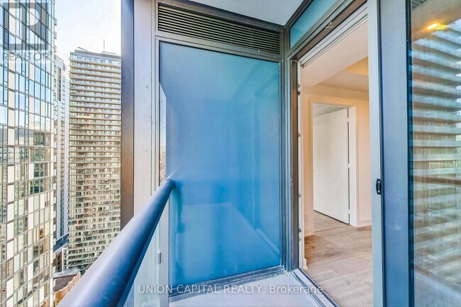 Photo - 108 Peter St Unit 3305
