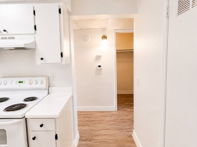 13950 Foothill Blvd Unit 111