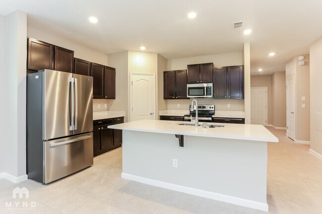 Photo - 10925 Haws Ln